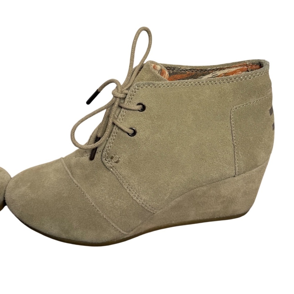 TOMS Taupe Suede Desert Wedge Booties‎ Lace-Up Boho Casual Size 8